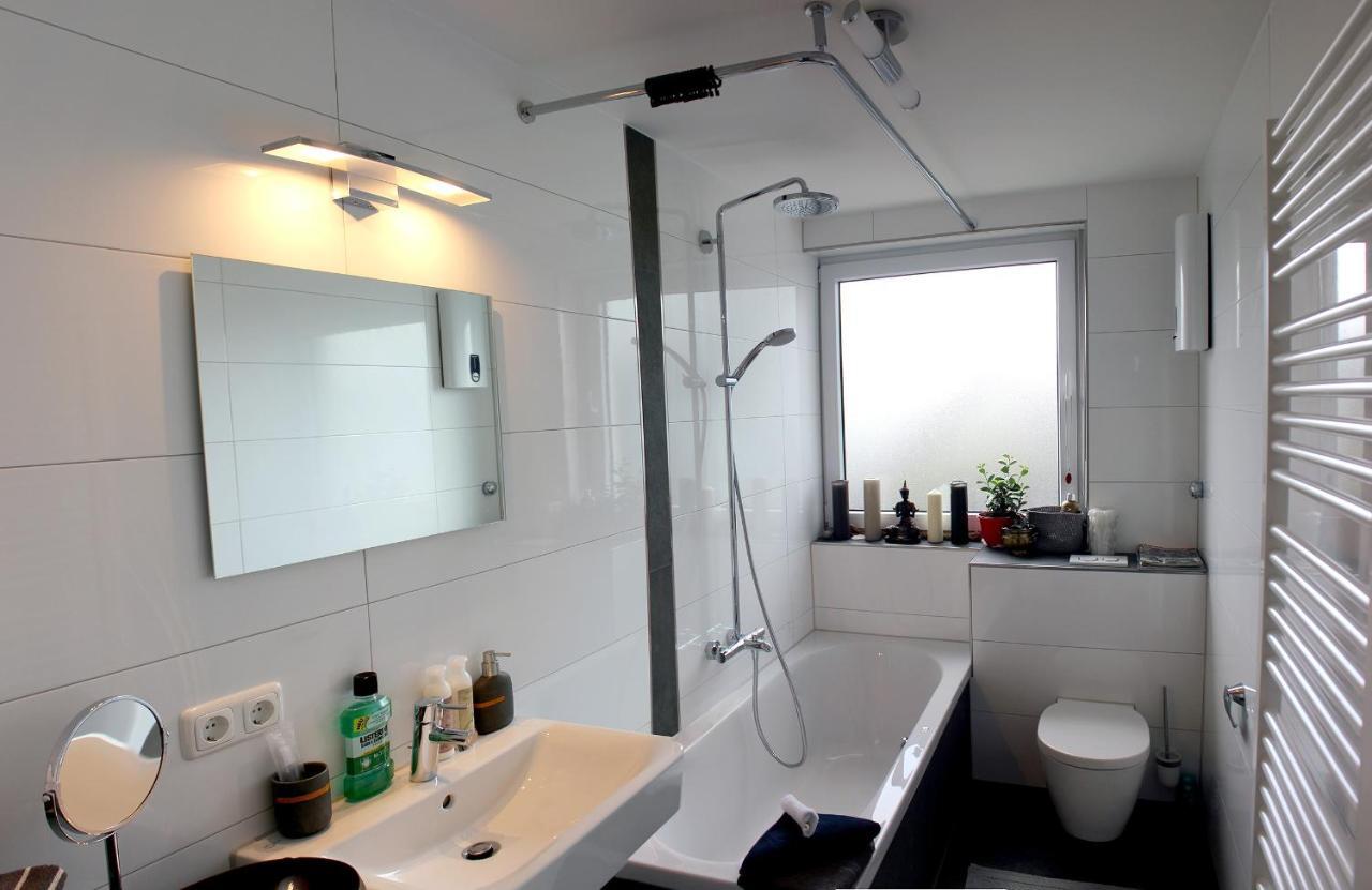 Apartments - Geraeumige 95 Qm Mit Balkon Augsburg Kültér fotó